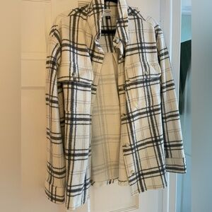 American Eagle Outfitters Cream and Black Plaid Utility Jacket